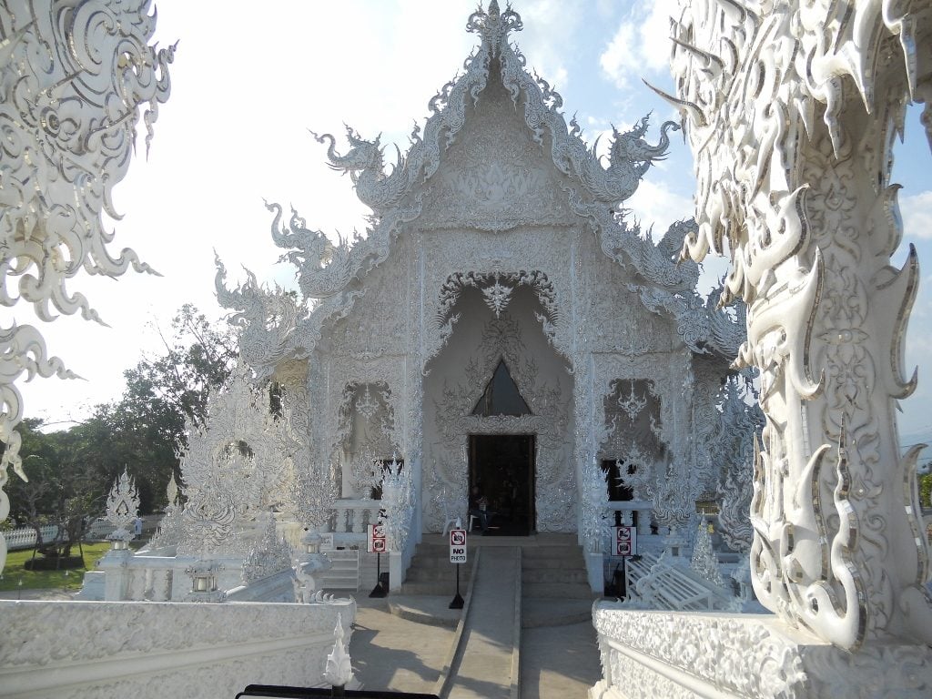 Wat Rong Khun – The White Temple in Thailand