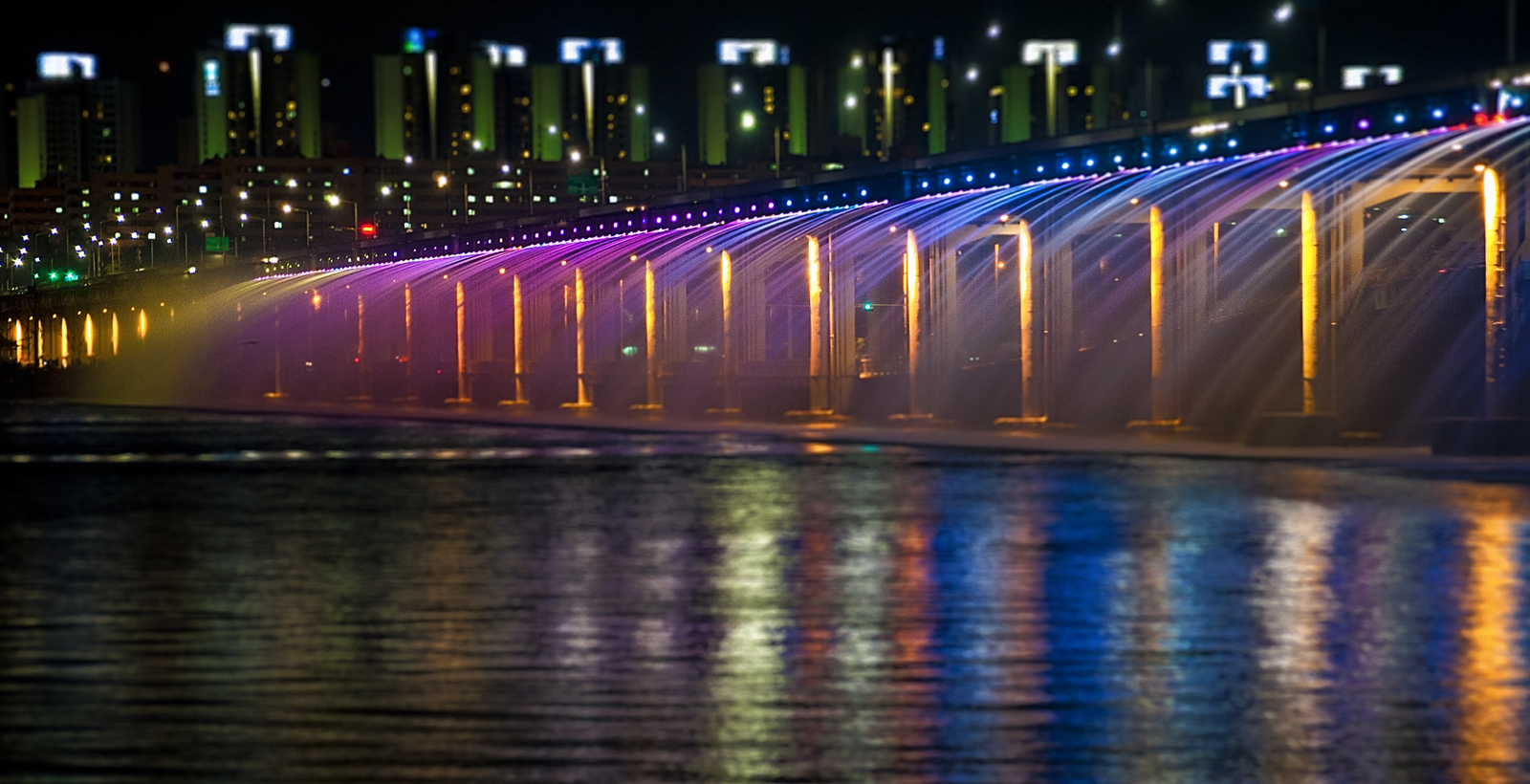 5. Banpo Girder bridge in Seoul, South Korea 2