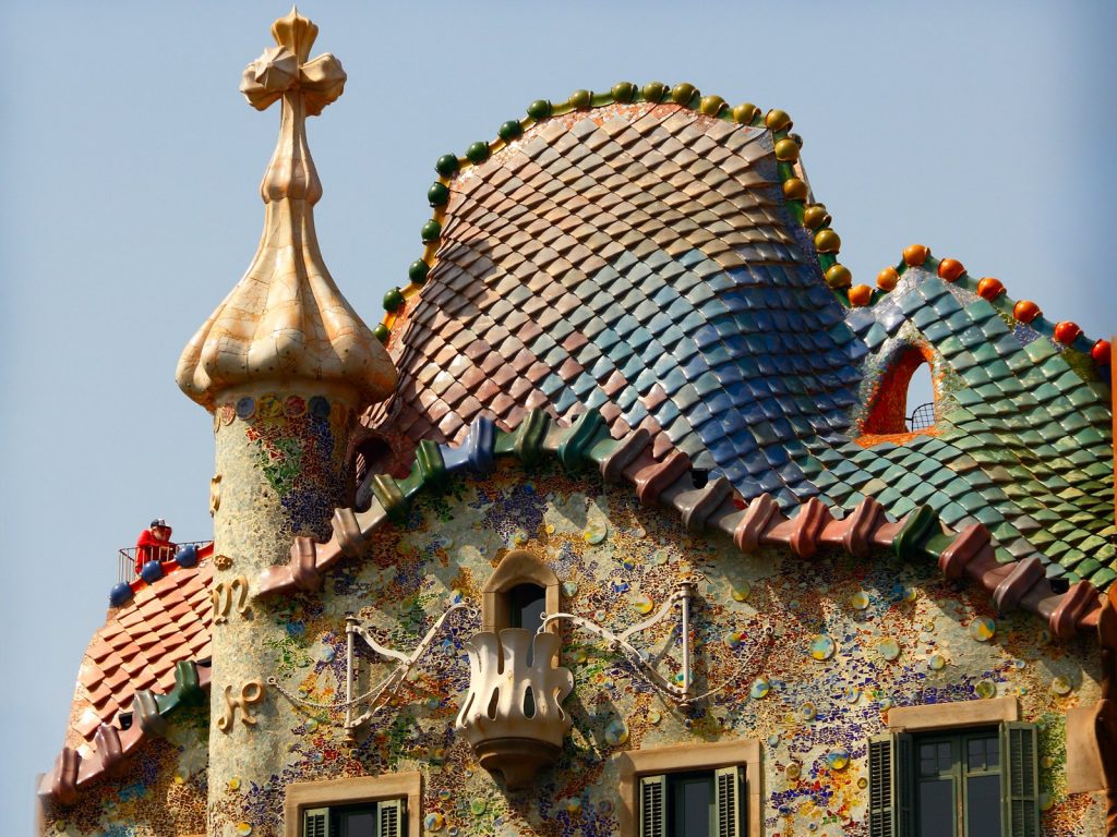 Must-See Gaudi Buildings