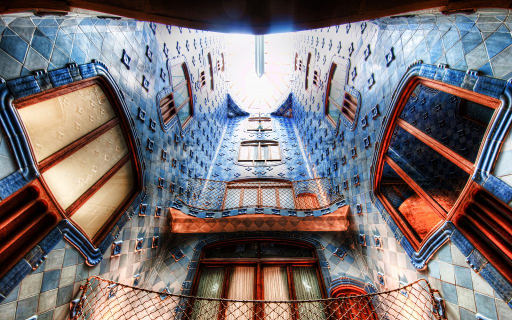 Must-See Gaudi Buildings