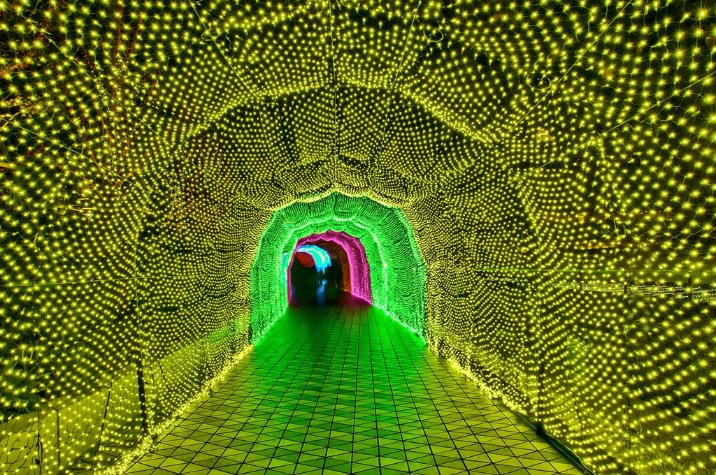 Japan’s Glimmering Tunnel of Lights — Spectacular Winter Illuminations