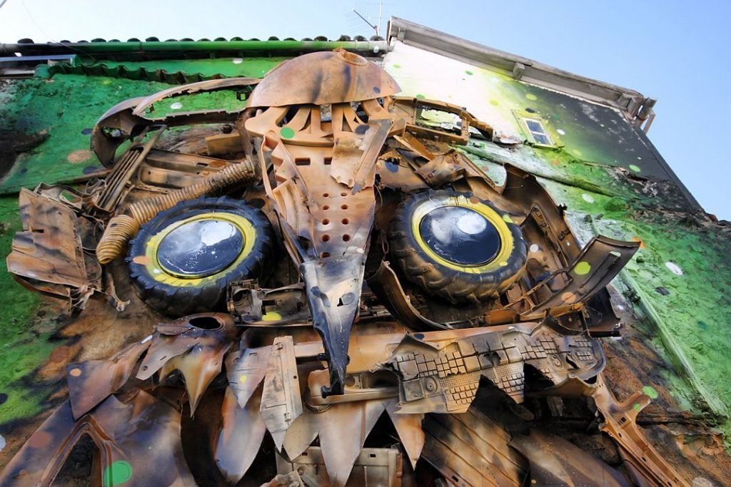 Junk Gets a Second Life as Gorgeous 3D Animal Street Art