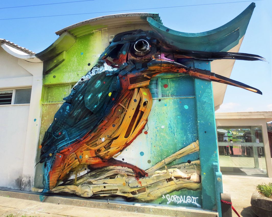 Junk Gets a Second Life as Gorgeous 3D Animal Street Art 16