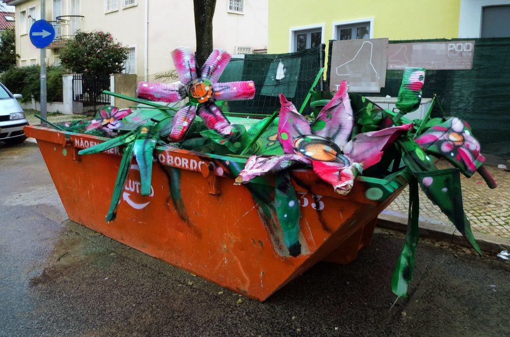 Junk Gets a Second Life as Gorgeous 3D Animal Street Art