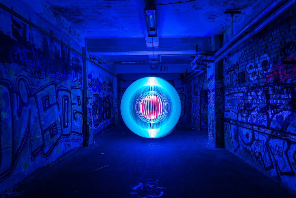 Zolaq’s Ultimate Use of Accentuating Light In His Fantasy Photography