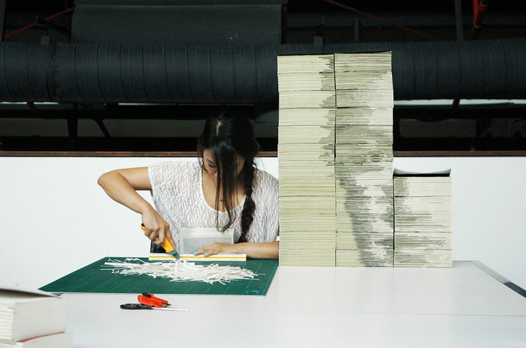 Meet Red Hong Yi – An Amazing Artist from Malasia!