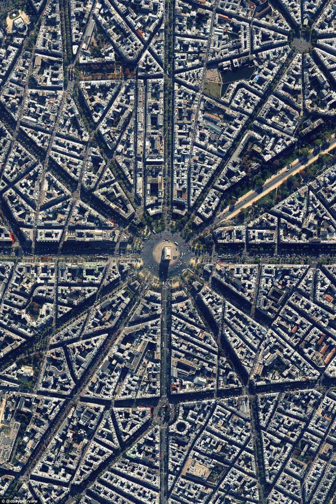 15 Fantastic Bird-Eye View Photos
