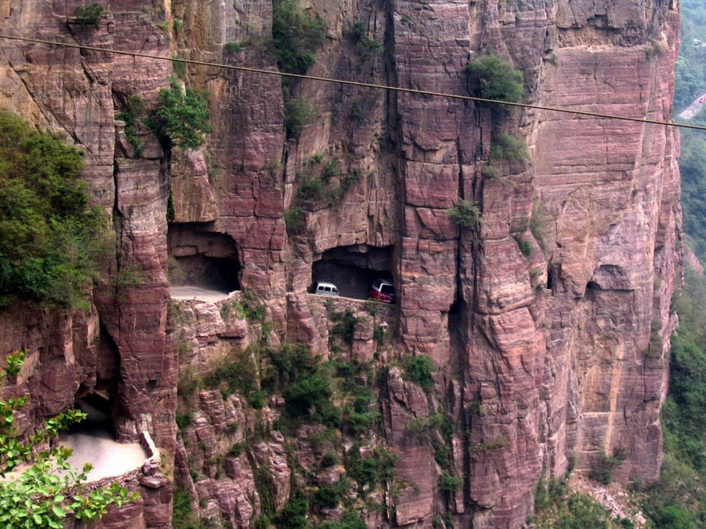 15 Epic Roads To Drive On Before You Die