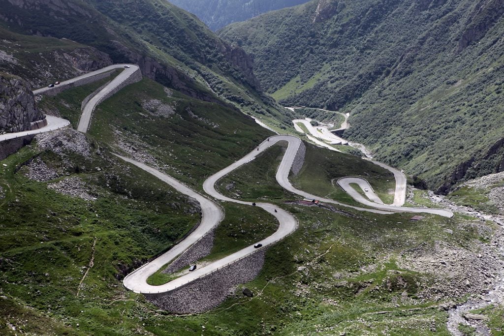 15 Epic Roads To Drive On Before You Die