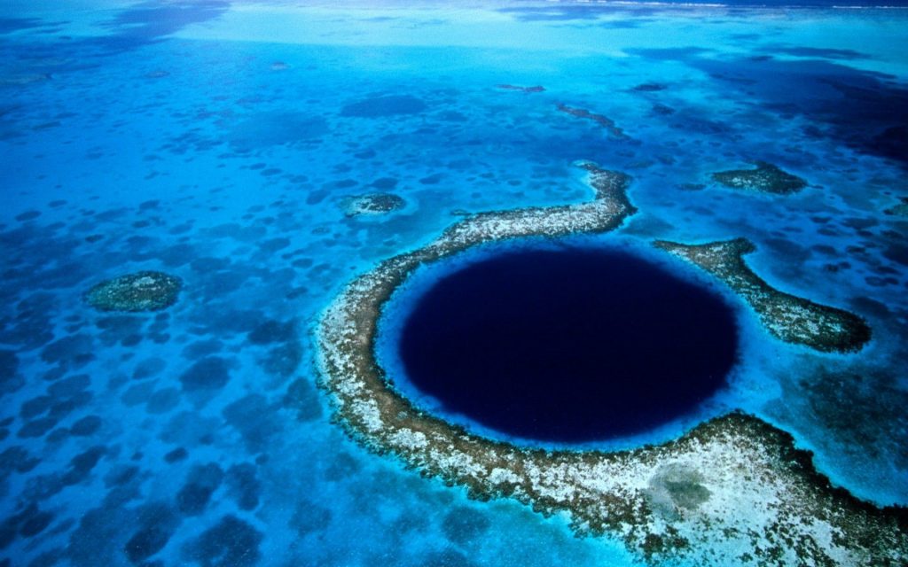 12 Jaw Dropping Earth Holes You’ve Probably Never Seen