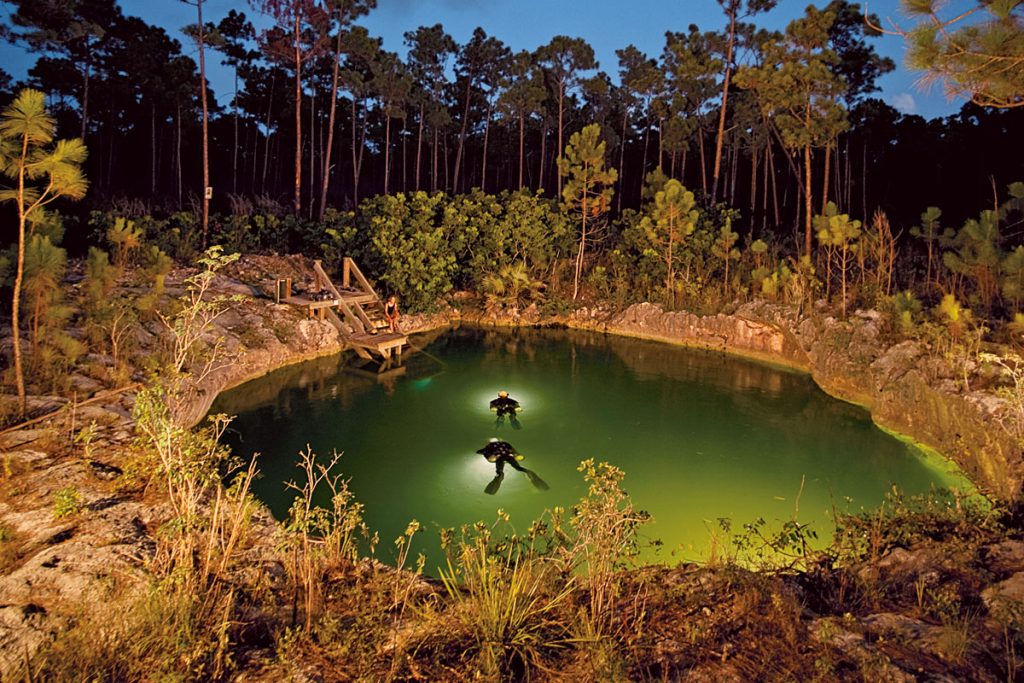 12 Jaw Dropping Earth Holes You’ve Probably Never Seen