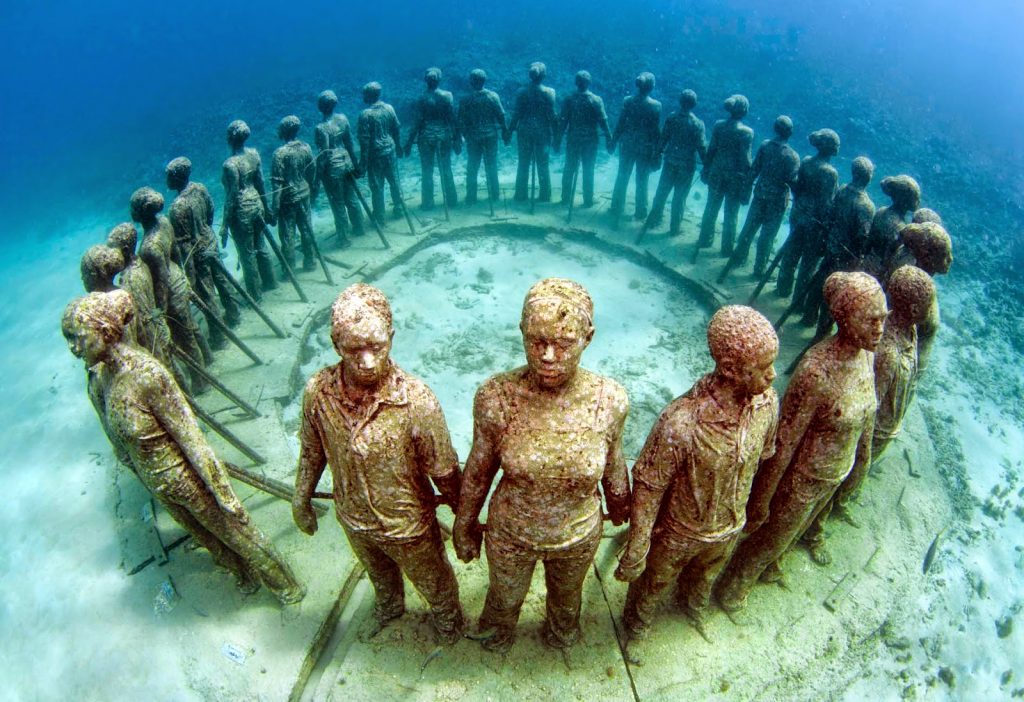 9 Bizarre Underwater Discoveries