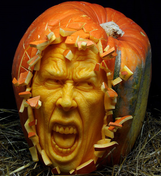 Mindblowing Halloween Pumpkin Carvings 10