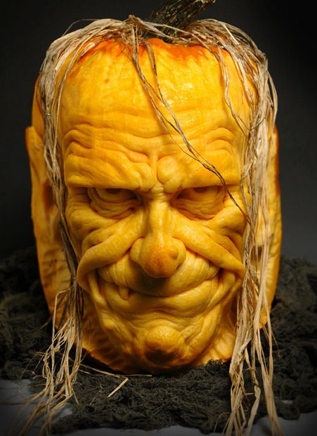 Mindblowing Halloween Pumpkin Carvings 21