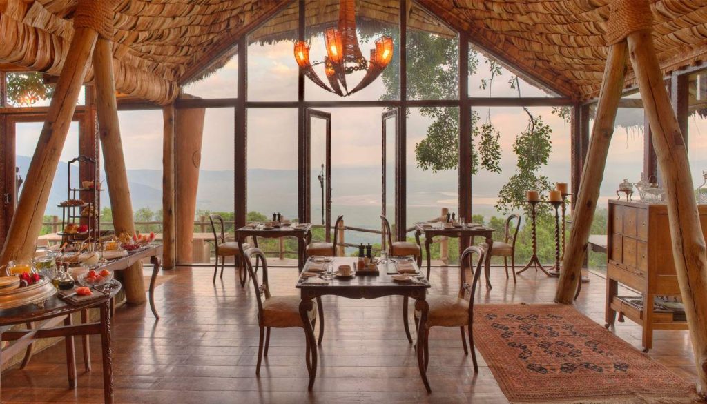26 World’s Best Restaurant Views