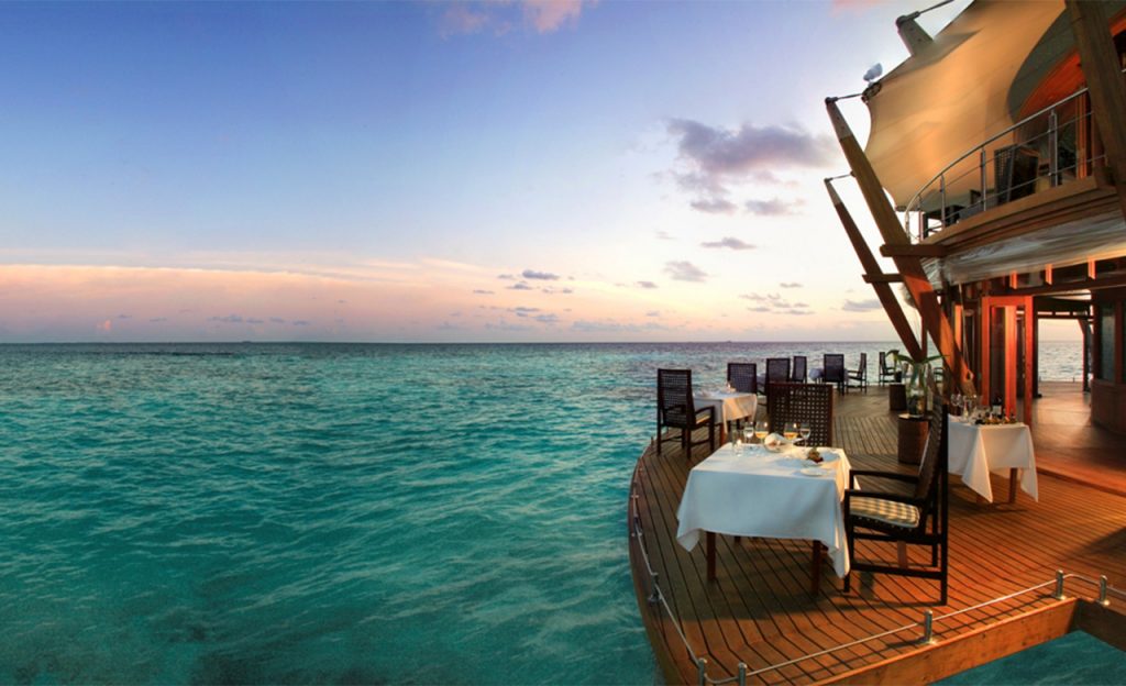 26 World’s Best Restaurant Views
