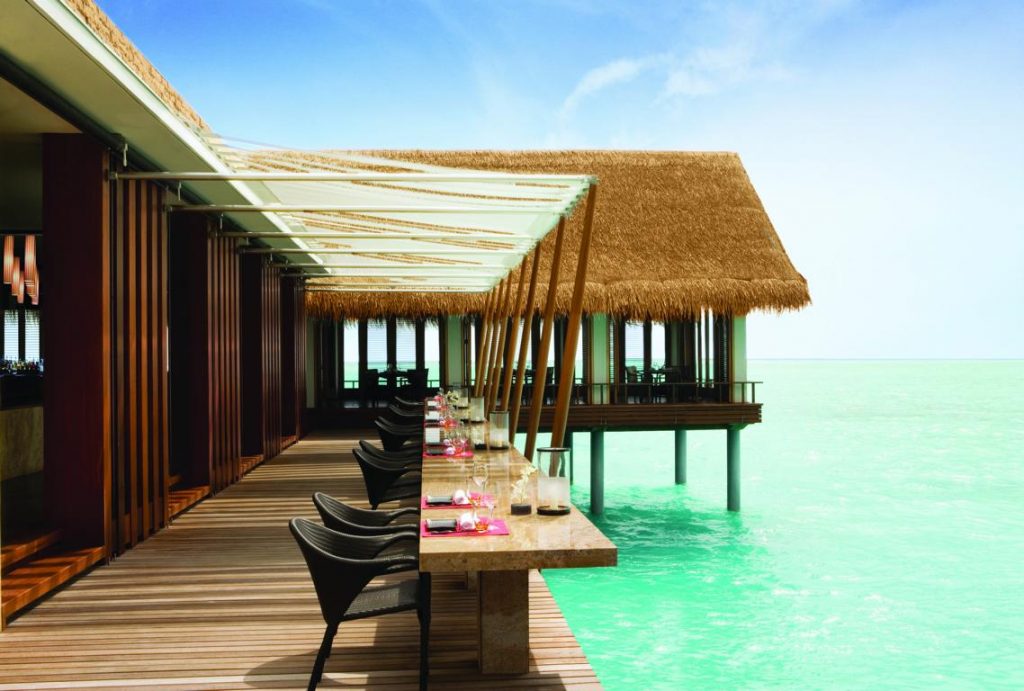 26 World’s Best Restaurant Views