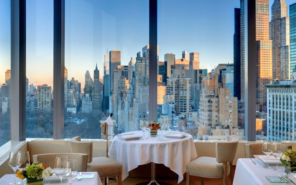 26 World’s Best Restaurant Views