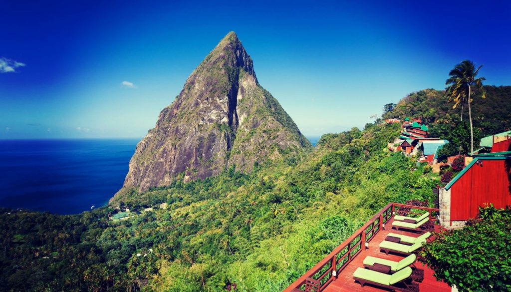 26 World’s Best Restaurant Views