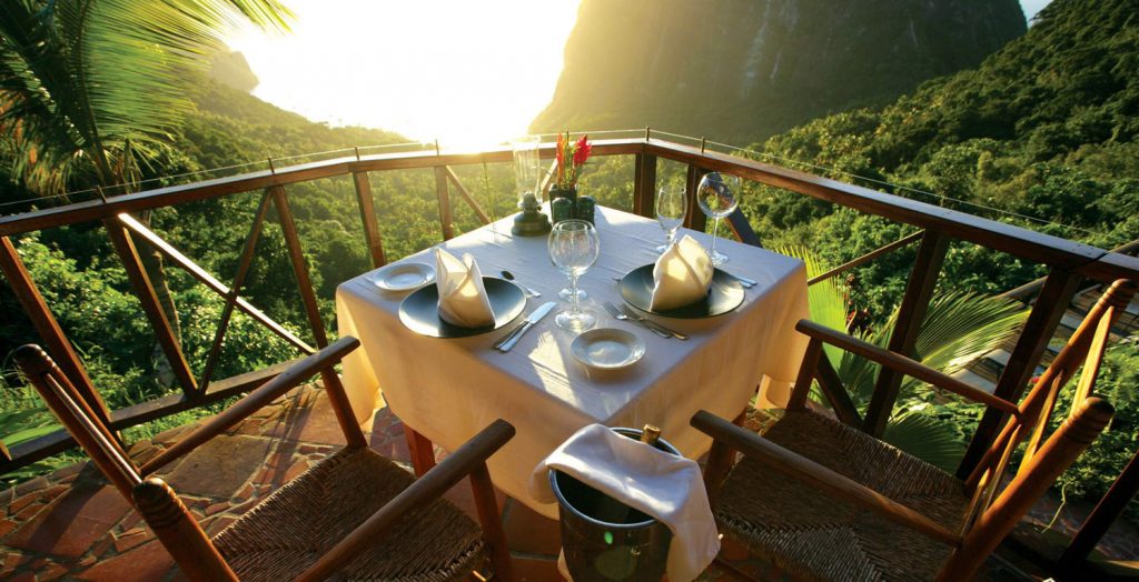 26 World’s Best Restaurant Views