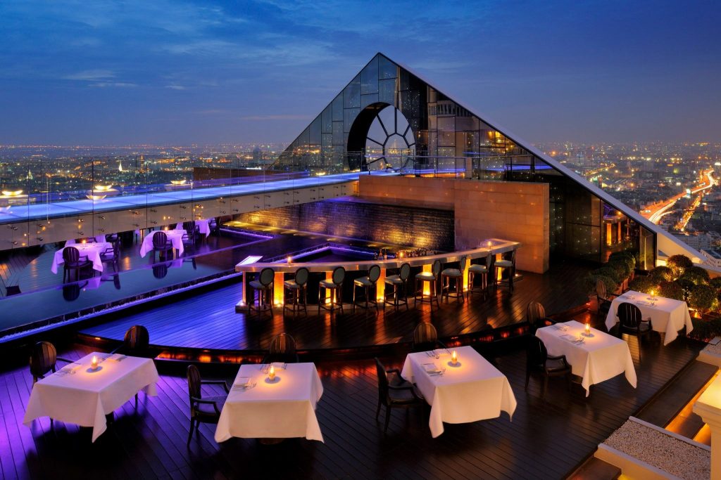 26 World’s Best Restaurant Views