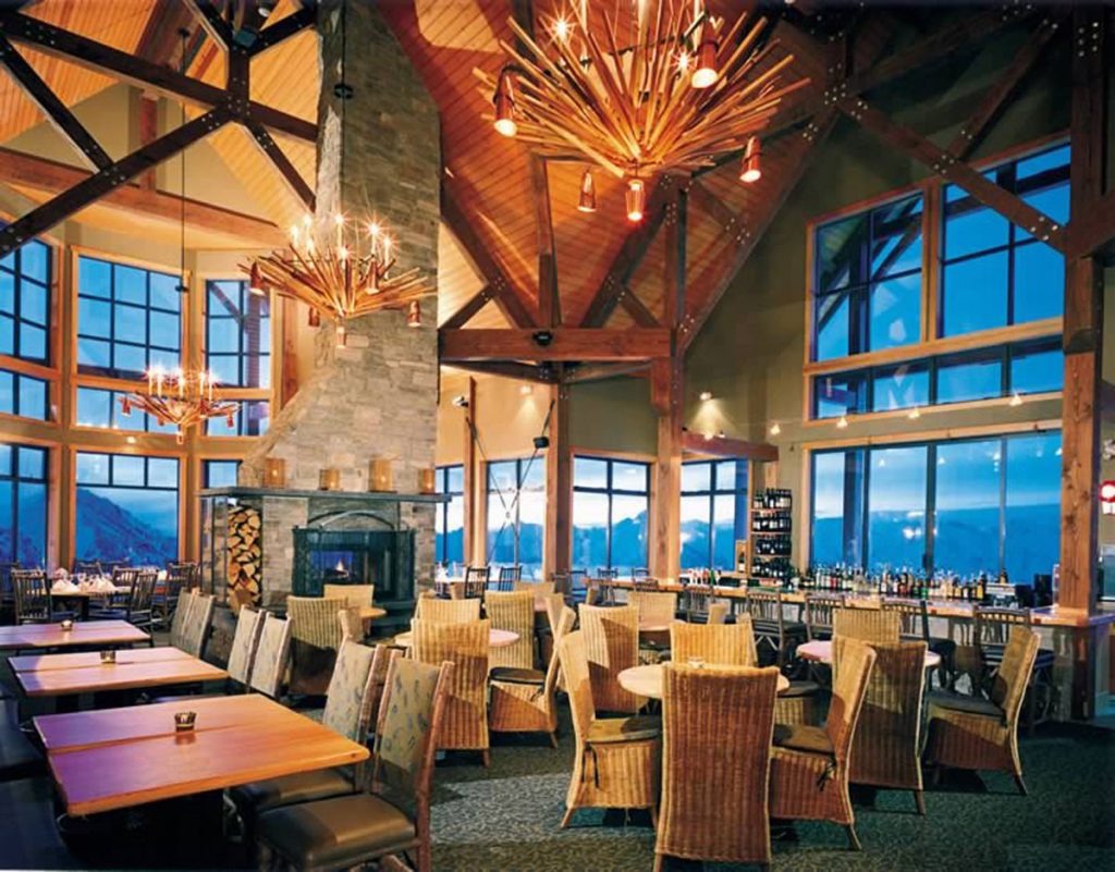 26 World’s Best Restaurant Views