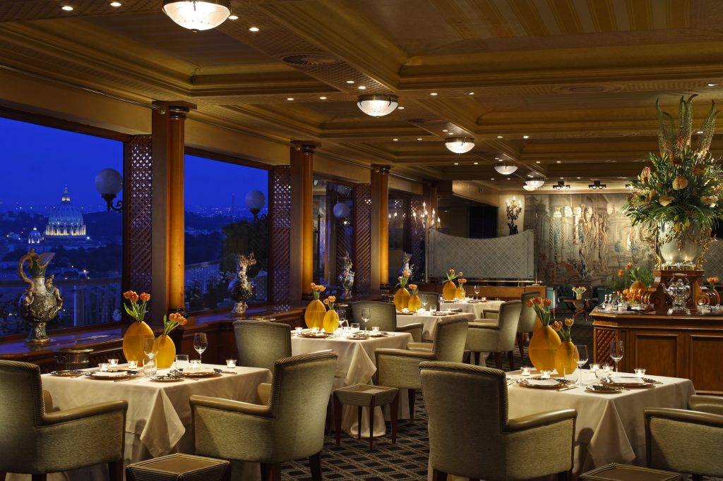 26 World’s Best Restaurant Views