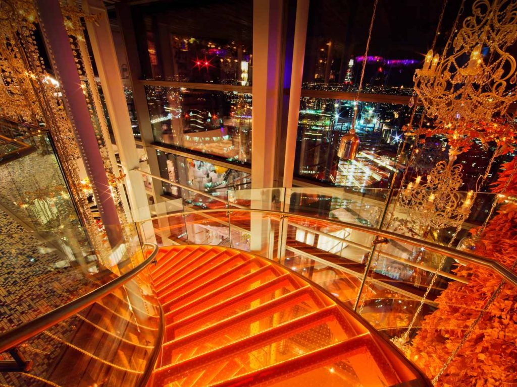 26 World’s Best Restaurant Views