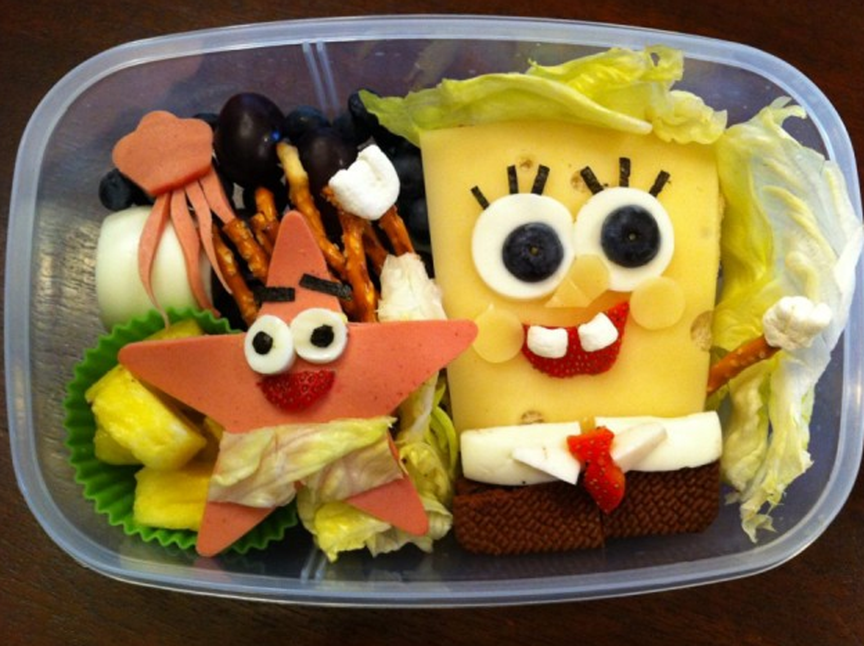 Creative and Interesting Bento Boxes 23