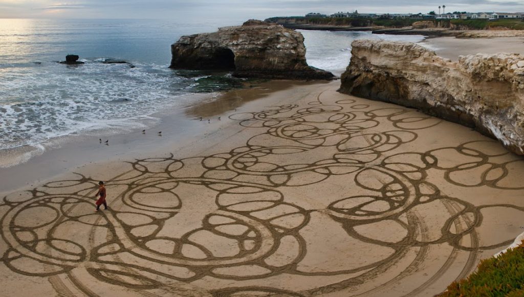 Stunning Beach Artworks By Andres Amador