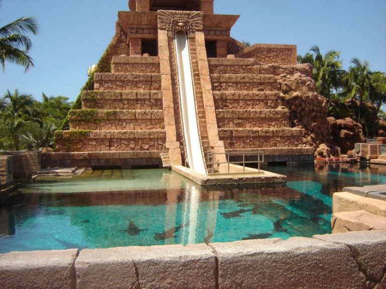 15 The Most Extreme Water Slides In The World