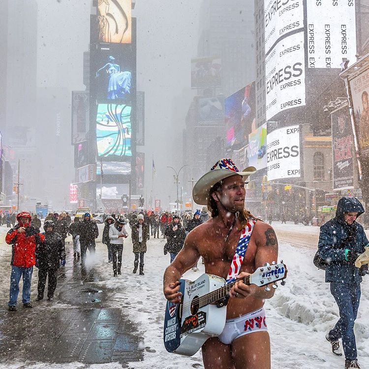 13 Reasons The Blizzard 2016 Was This Winter’s Most Photogenic Event