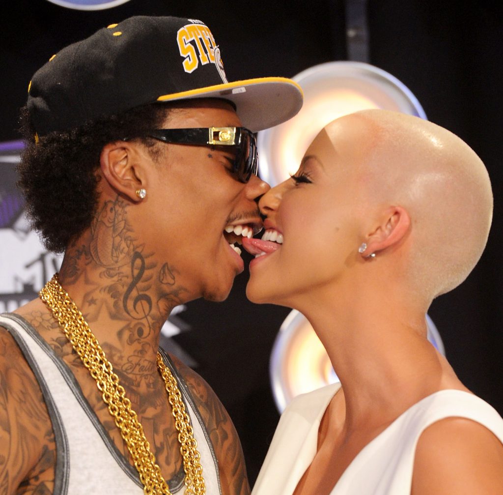 Top 10 Celebrities That Are Famous for No Reason