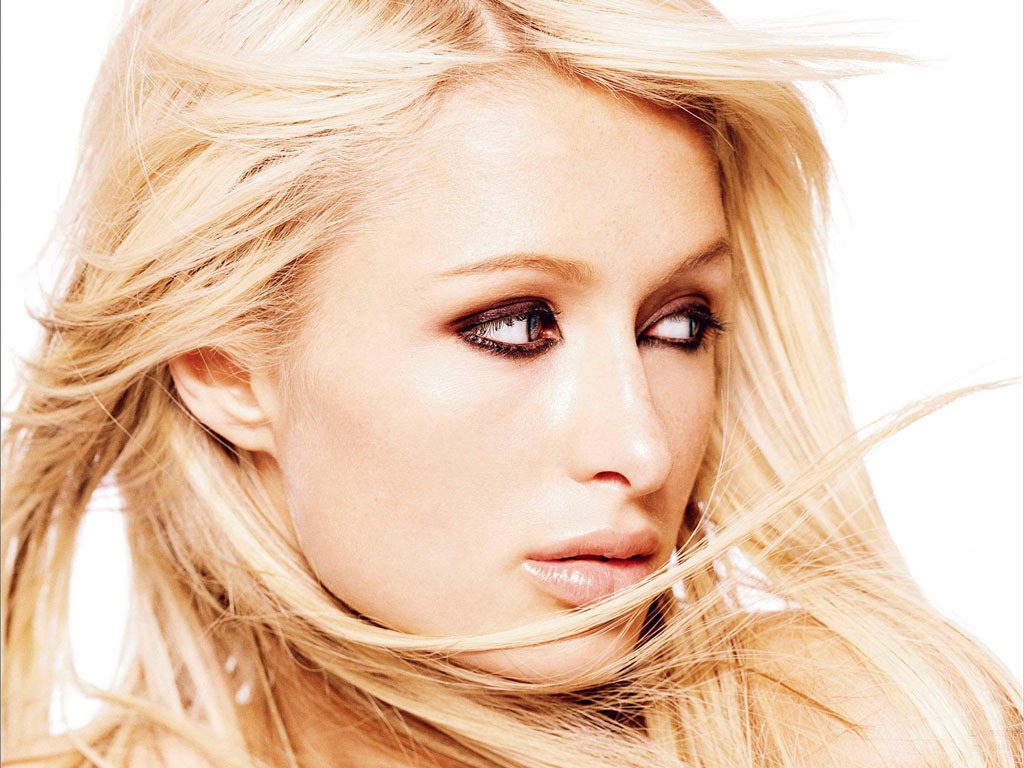 Top 10 Celebrities That Are Famous for No Reason