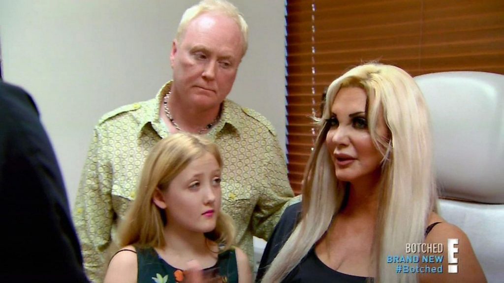 9 Real People Who Decided To Become Human Dolls