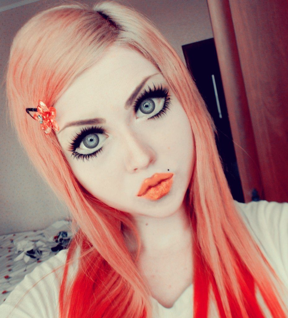 9 Real People Who Decided To Become Human Dolls