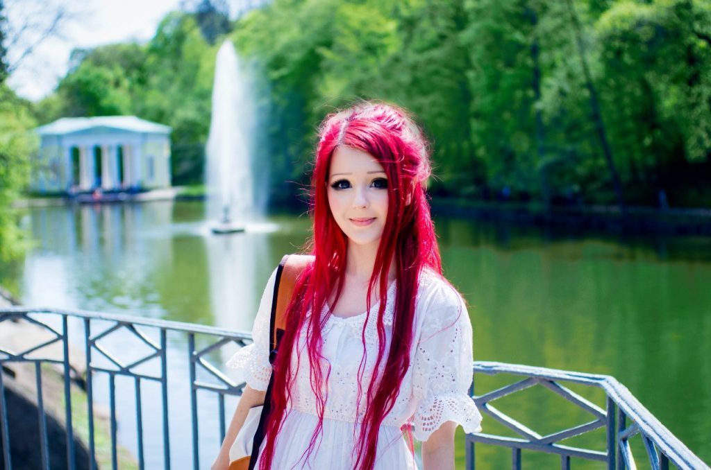 9 Real People Who Decided To Become Human Dolls