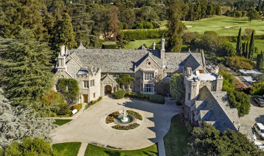 10 Crazy Luxurious Celebrity Villas