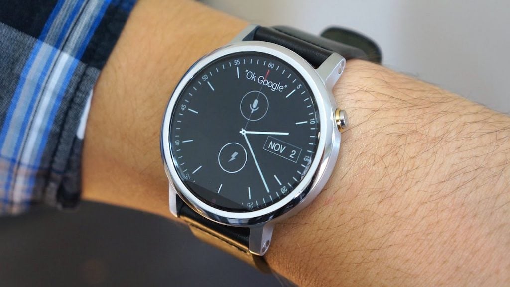 Should You Pick Up Apple Smartwatch, Samsung Gear S2, or…?