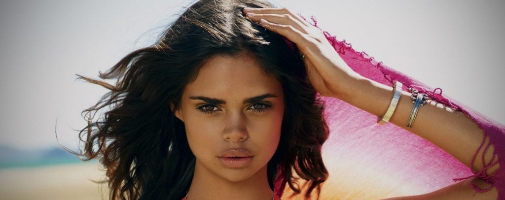 Who’s the Most Gorgeous Woman In Your Country?