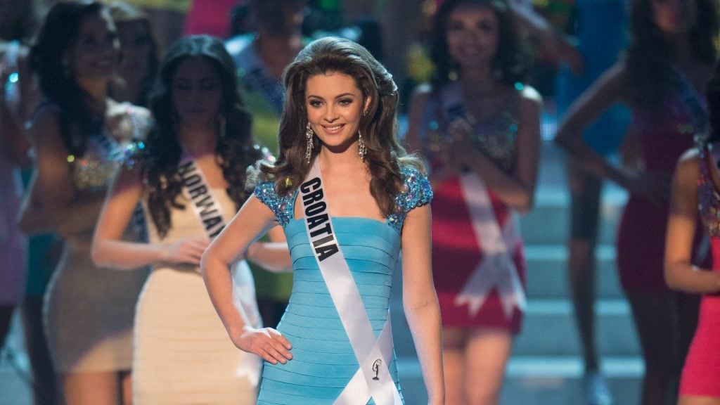 Who’s the Most Gorgeous Woman In Your Country?