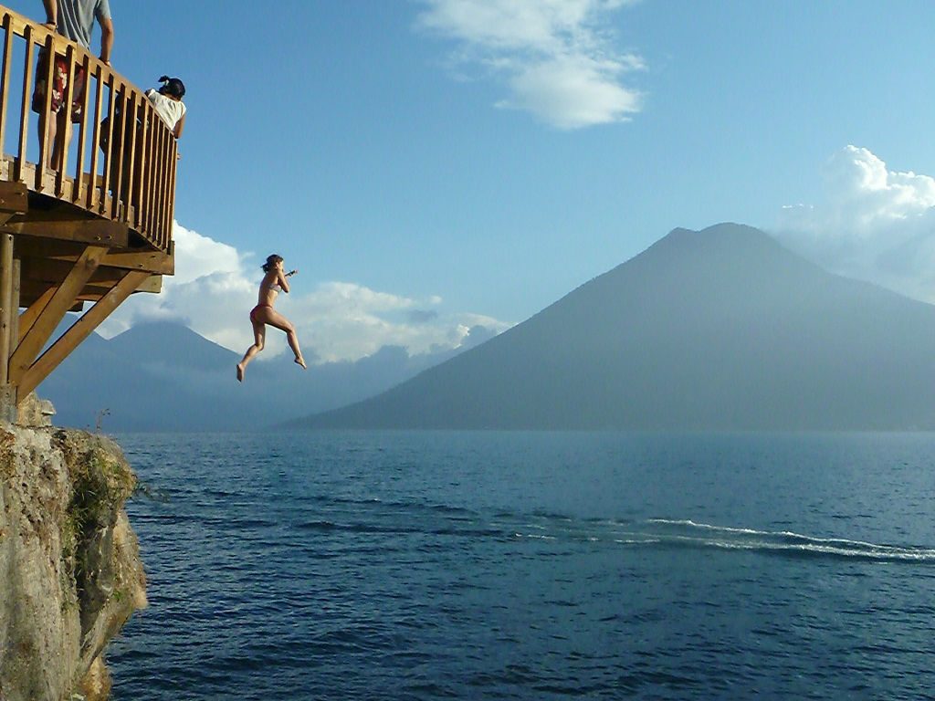 14 Most Gorgeous Lakes on the Planet