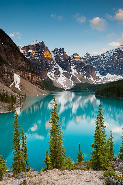 14 Most Gorgeous Lakes on the Planet
