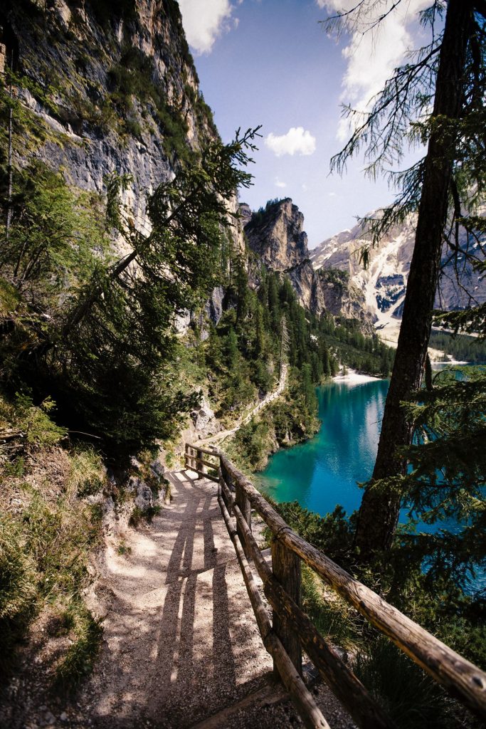 14 Most Gorgeous Lakes on the Planet