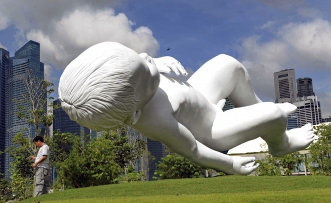 20-extravagant-garden-sculptures-10