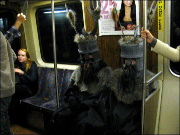 exceptionally-bizarre-subway-people-12