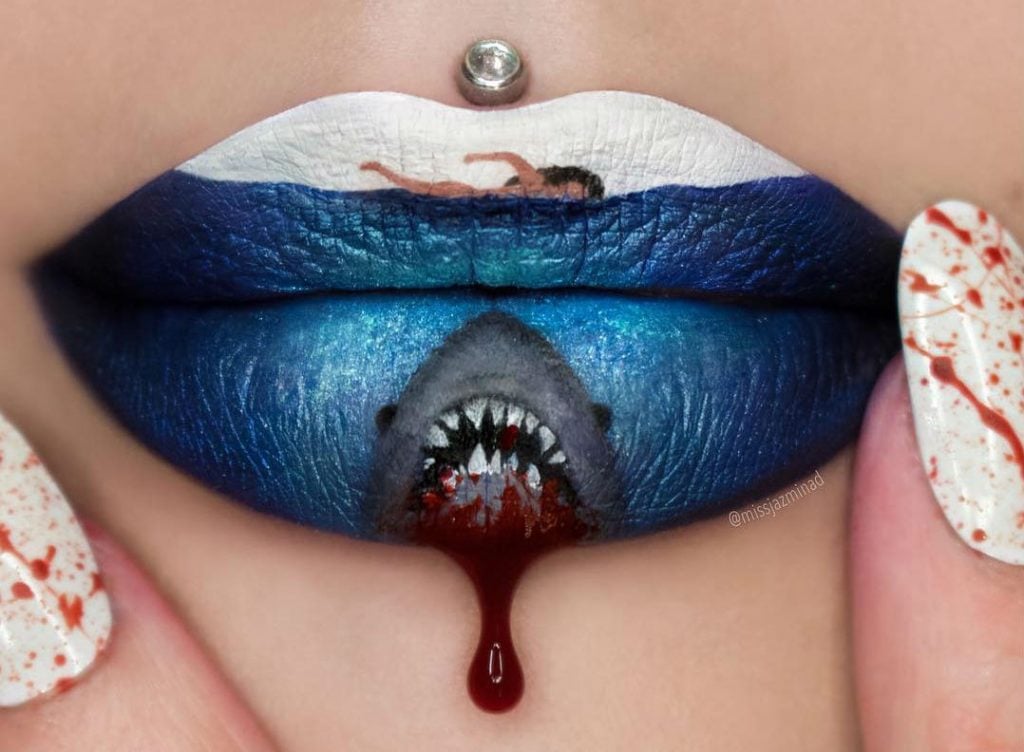 Makeup Artist Uses Her Lips as a Canvas For Miniature Masterpieces