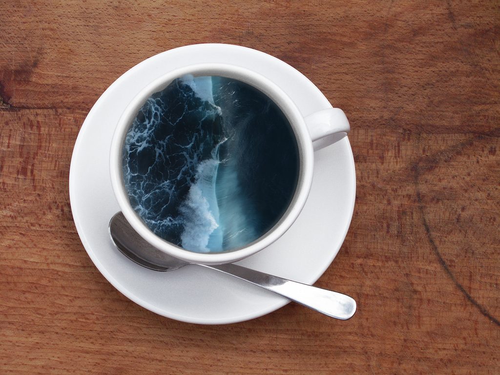 Stunning Coffee Cup Manipulations by Witchoria