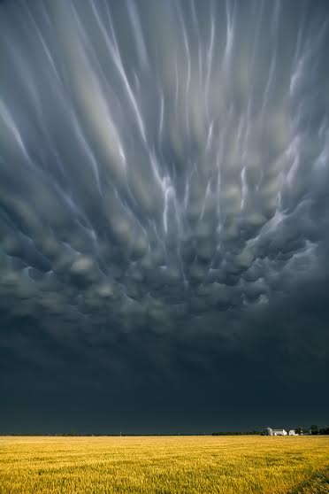 The 7 Most Jaw-Dropping Cloud Formations