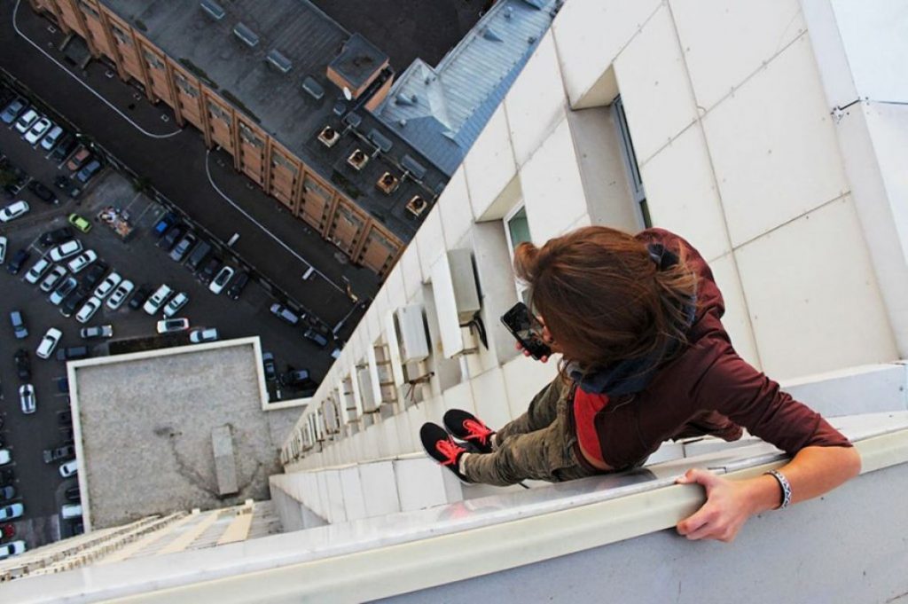 Meet Angela Nikolau, the Russian Daredevil Girl Who Takes The Most Dangerous Selfies